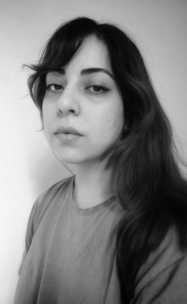 Paeez Khorsand Moghadam - پاییز خورسند مقدم