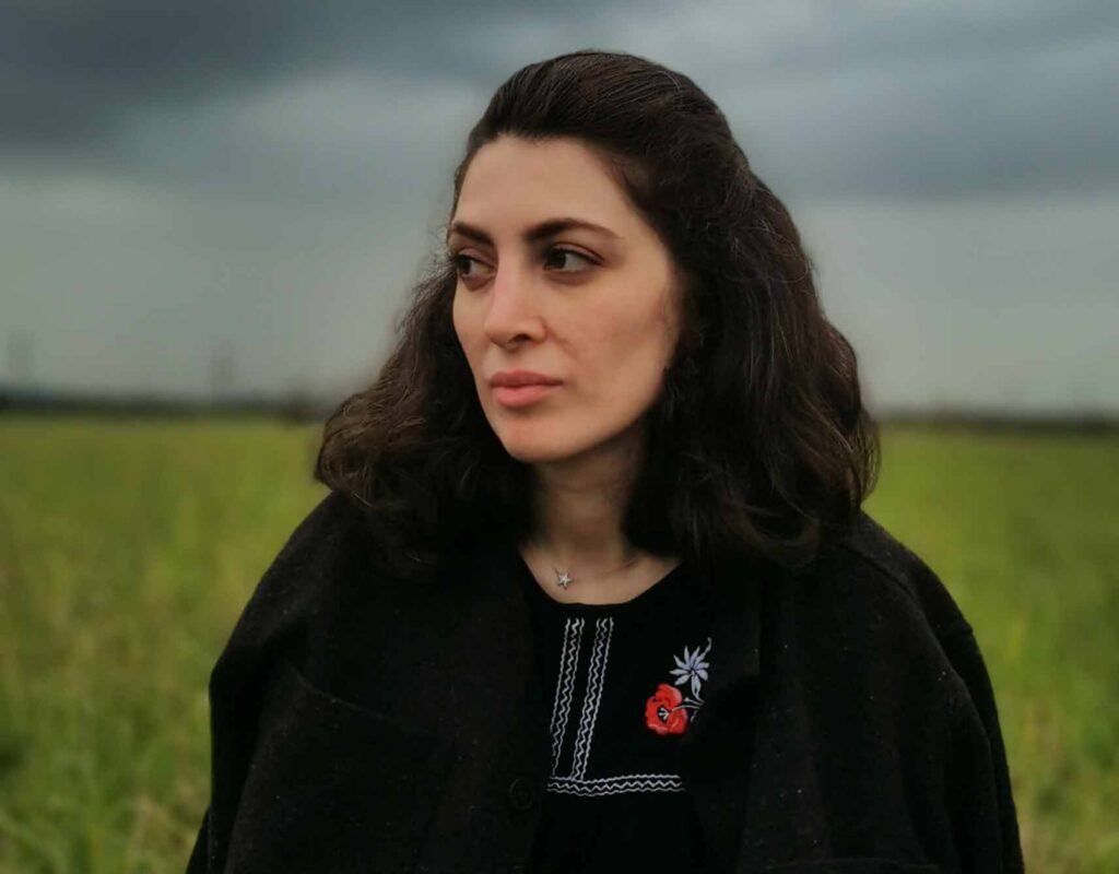 Tahoura Attarieh - طهورا عطاریه